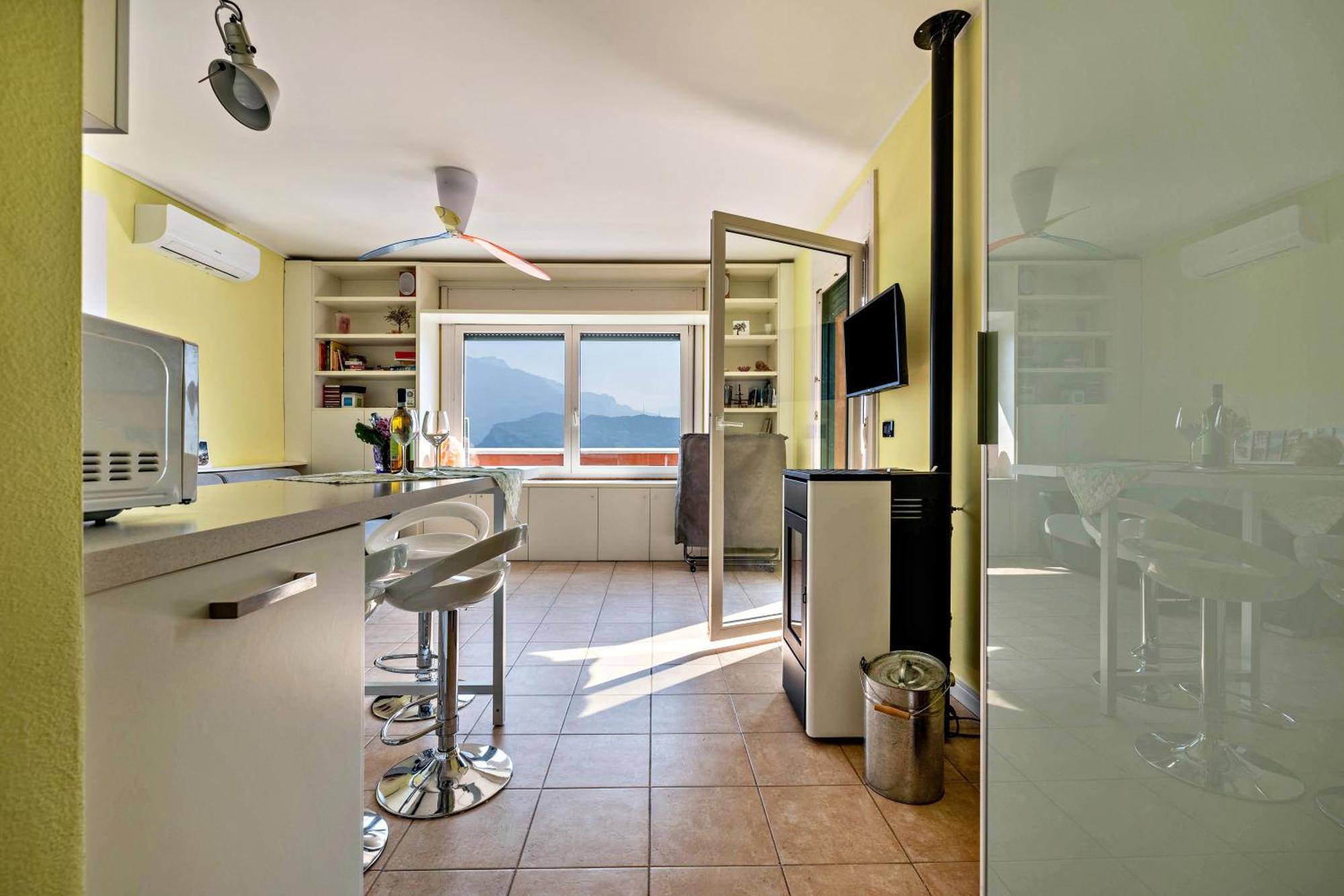 Appartement Casa Sara With Swimming Pool à Riva del Garda Extérieur photo