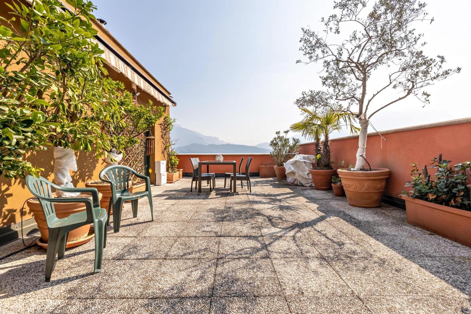 Appartement Casa Sara With Swimming Pool à Riva del Garda Extérieur photo